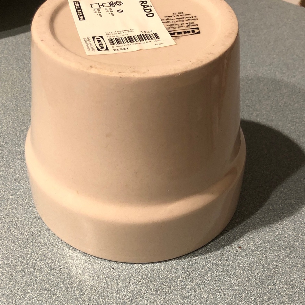 Simple Cream Ceramic Plant Pot - Picture 6 of 7